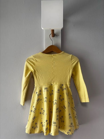 Жълта рокля с дълъг ръкав на лъскави котета/18-24м