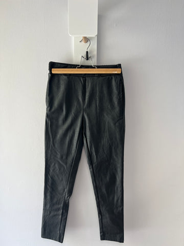 Подплатен черен кожен панталон/146 см/10-11г