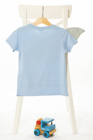 Ефектна памучна тениска с апликация на акула в светло синьо, DOPODOPO/ 4-5г., 110см.