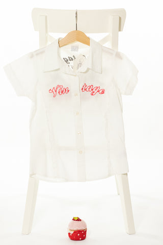 Ефирна памучна снежно бяла риза с бродерий и ефектна щампа на гърба, DJ/ 9-10г., 140см.