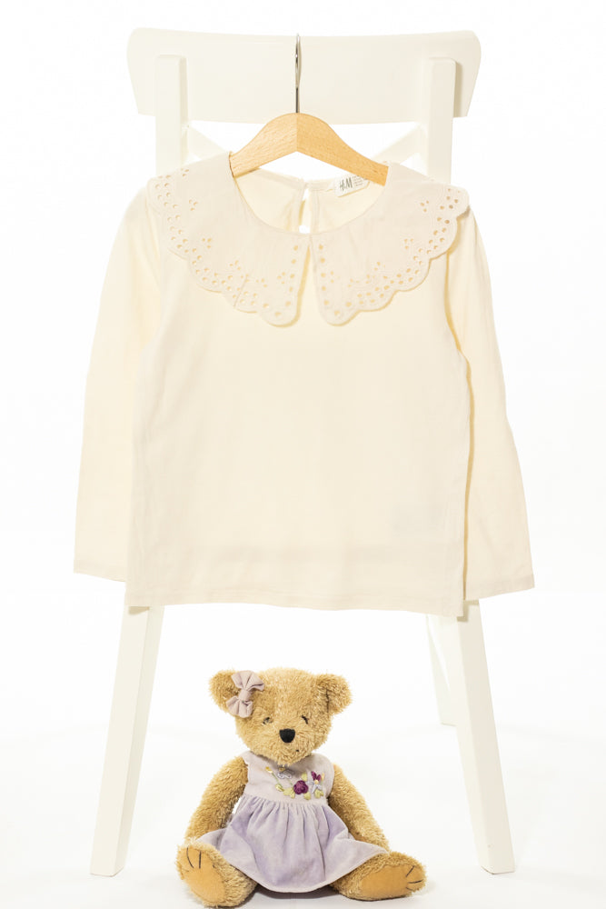 Памучна винтидж блуза с дълъг ръкав и дантелена яка в нежно екрю, H&M/ 4-6 г., 110-116 см.