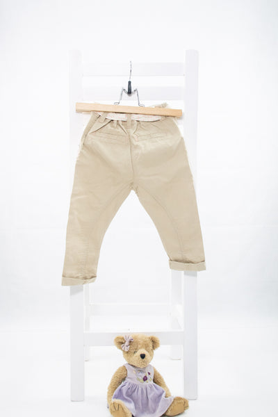 Тънък панталон в пясъчнобежов цвят с ефектен колан Next  (С ЕТИКЕТ) / 18-24м