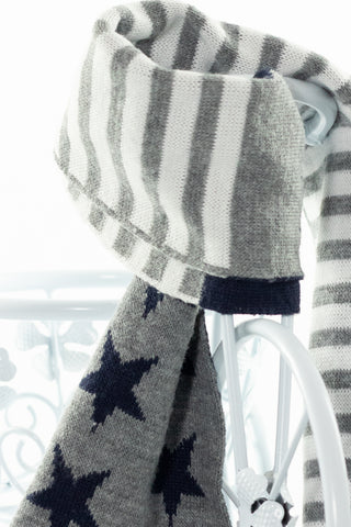 Комплект шапка и двулицев шал в гълъбово сиво на звездички, BENETTON/ 0-1г.